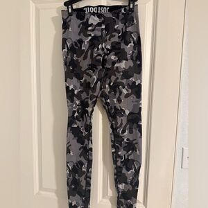 Nike Black and Gray Camouflage Leggings